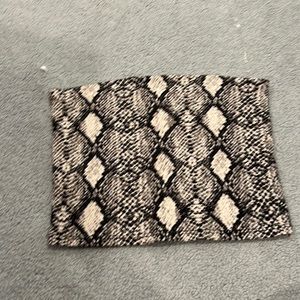 Snake tube top